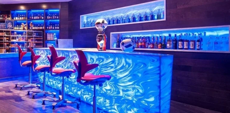 How to Choose the Best LED Sheet for High-End Retail Display Lighting